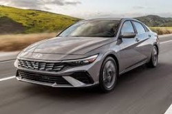 هيونداي إلنترا 2023